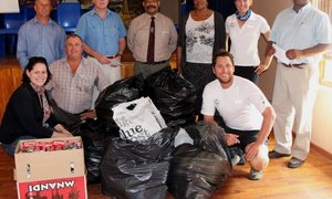 R100 per afvalblikkie